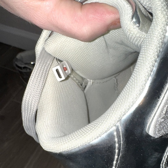 IGxx Men's LED Light Up High Top Sneakers - Chrome Silver & Futuristic Style 9 - Picture 14 of 14